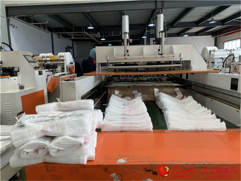 ���a܇�g�ѻ֏��\�С���ѩ�� �z