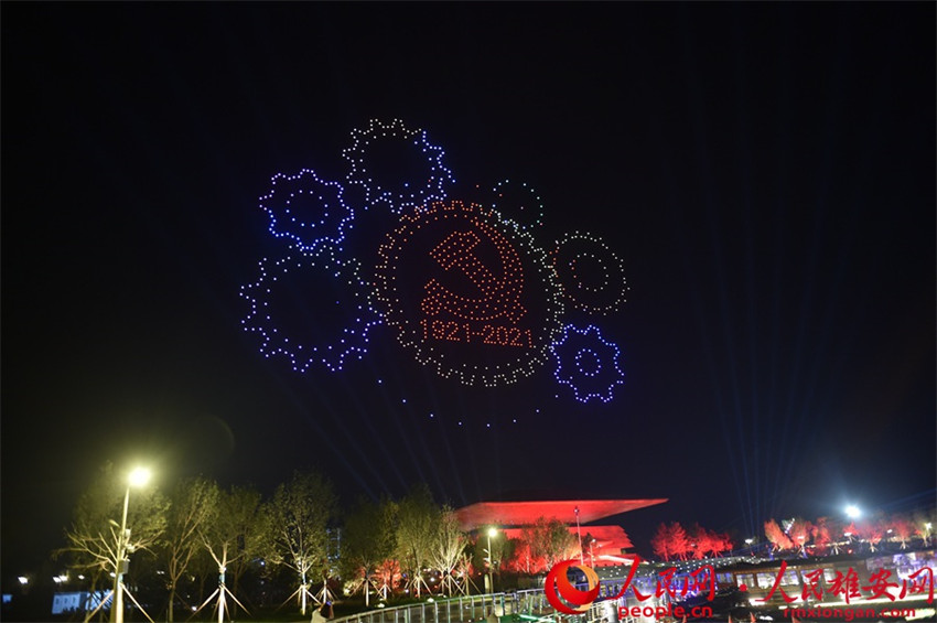 �۰��^�e�k���}���������I�Y���h���ꡣ�D�������Ͽյğ����������x�z