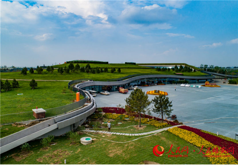 �D���۰������^���۰������^λ�ږ|�����ču�ϣ������^������e�s5.33�fƽ���ף�������ľ�JȔ�⣬����չ�d���Ƶ꣬��չ�F���������Ȕ����Ȼ���^����չ�F�۰������c���ֿƼ����O�ɹ��������۰��W ������z