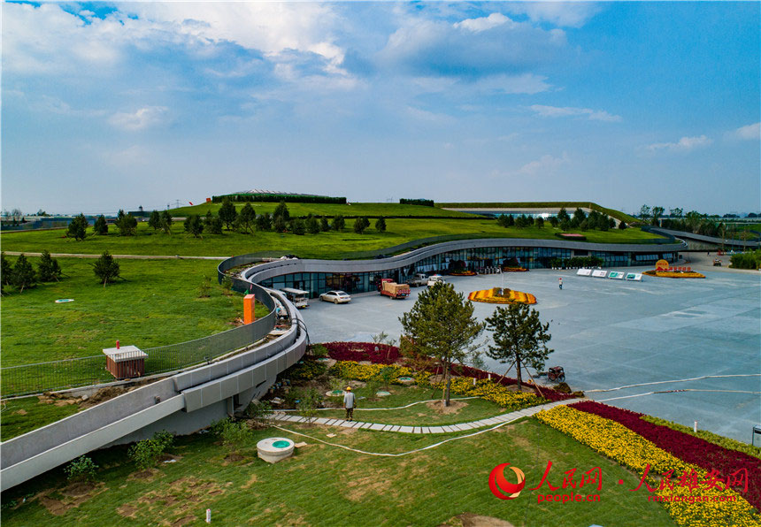 �D���۰������^���۰������^λ�ږ|�����ču�ϣ������^������e�s5.33�fƽ���ף�������ľ�JȔ�⣬����չ�d���Ƶ꣬��չ�F���������Ȕ����Ȼ���^����չ�F�۰������c���ֿƼ����O�ɹ��������۰��W ������z