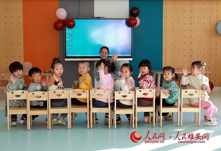 �D���۰��ݺͼ�̩�׃��@�ȵ�С�����������n������W �Ο��Ĕz