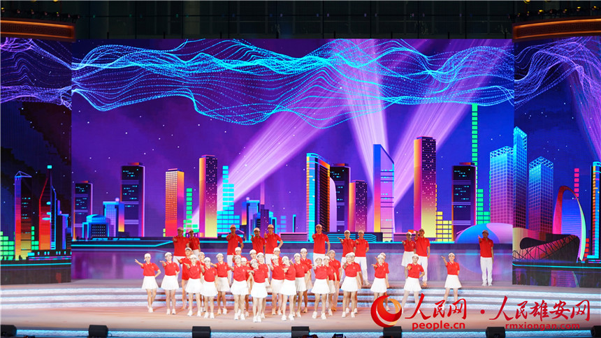 第十三屆中國(guó)藝術(shù)節(jié)閉幕式文藝演出現(xiàn)場(chǎng)。人民網(wǎng) 楊華龍攝