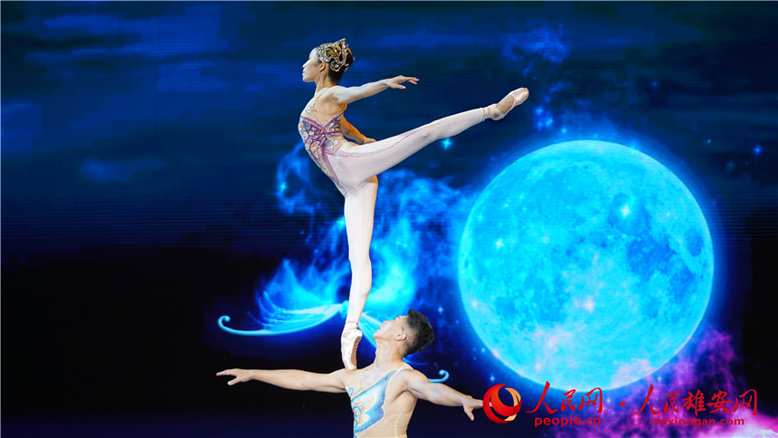 第十三屆中國(guó)藝術(shù)節(jié)閉幕式文藝演出現(xiàn)場(chǎng)。人民網(wǎng) 楊華龍攝