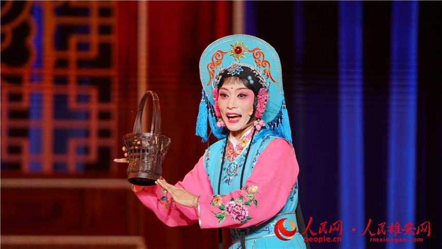 第十三屆中國藝術(shù)節(jié)閉幕式文藝演出現(xiàn)場。人民網(wǎng) 楊華龍攝