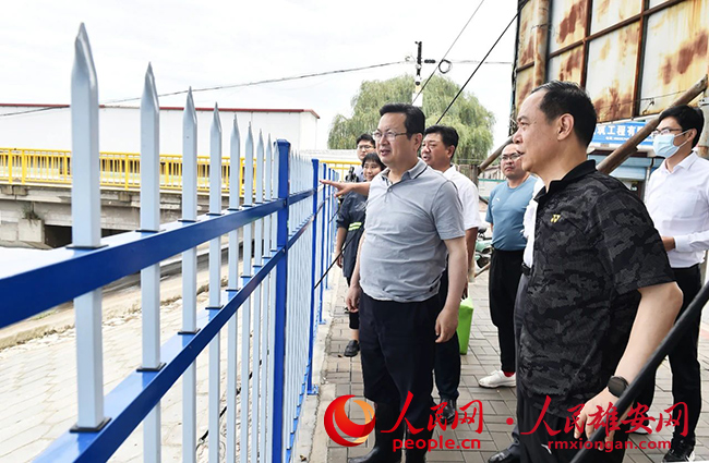 張國華檢查新區防汛工作。劉向陽攝