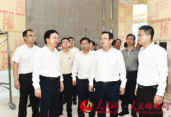 張國華調研雄安新區創新類產業項目并主持召開專題會議。劉向陽攝