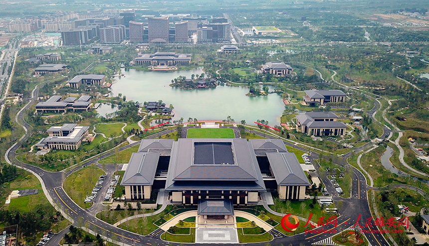 位于容東片區的雄安國際酒店建筑彰顯“禮序之美”。人民網記者 宋燁文攝