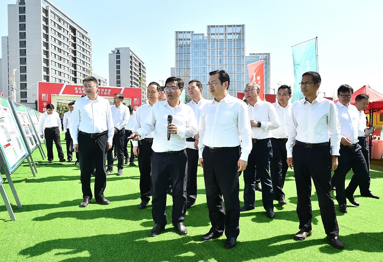 雄安新區(qū)舉行四季度重點(diǎn)項(xiàng)目集中開(kāi)工活動(dòng)。劉向陽(yáng)攝