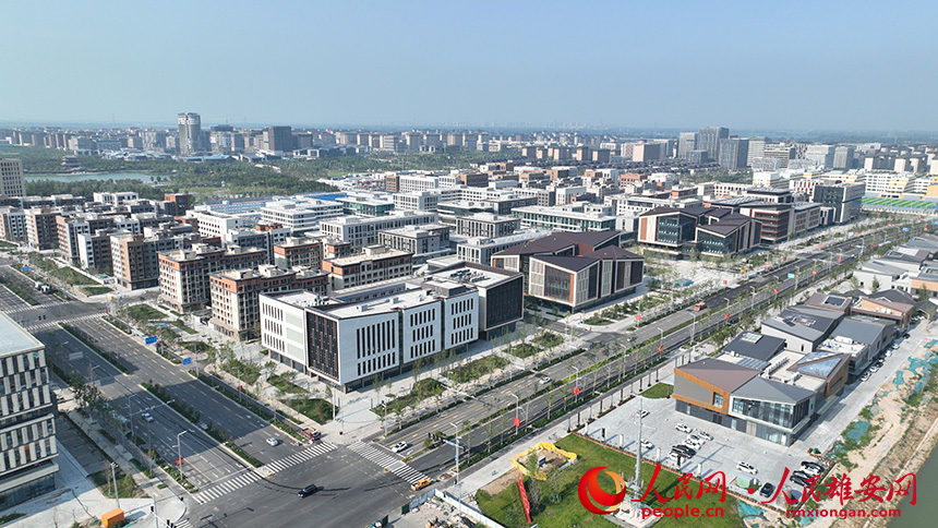 航拍河北建投·金湖未來城項目商業及辦公區域。人民網記者 李兆民攝