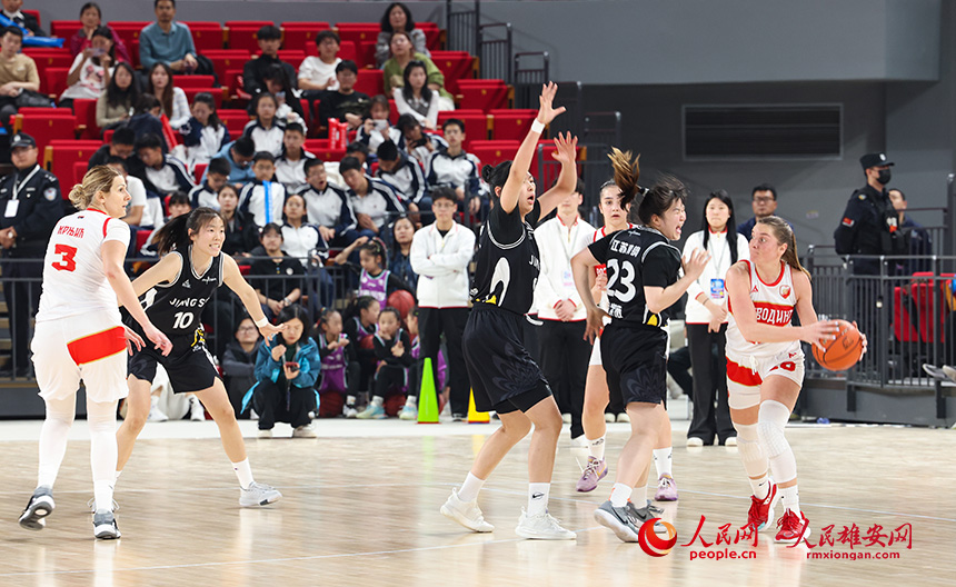 雄安國際女籃邀請賽現場。人民網記者 李兆民攝