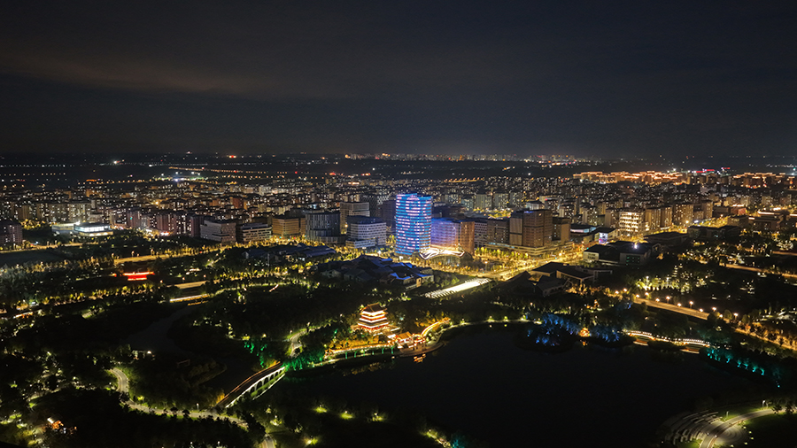 雄安新區容東片區夜景。胡忠攝